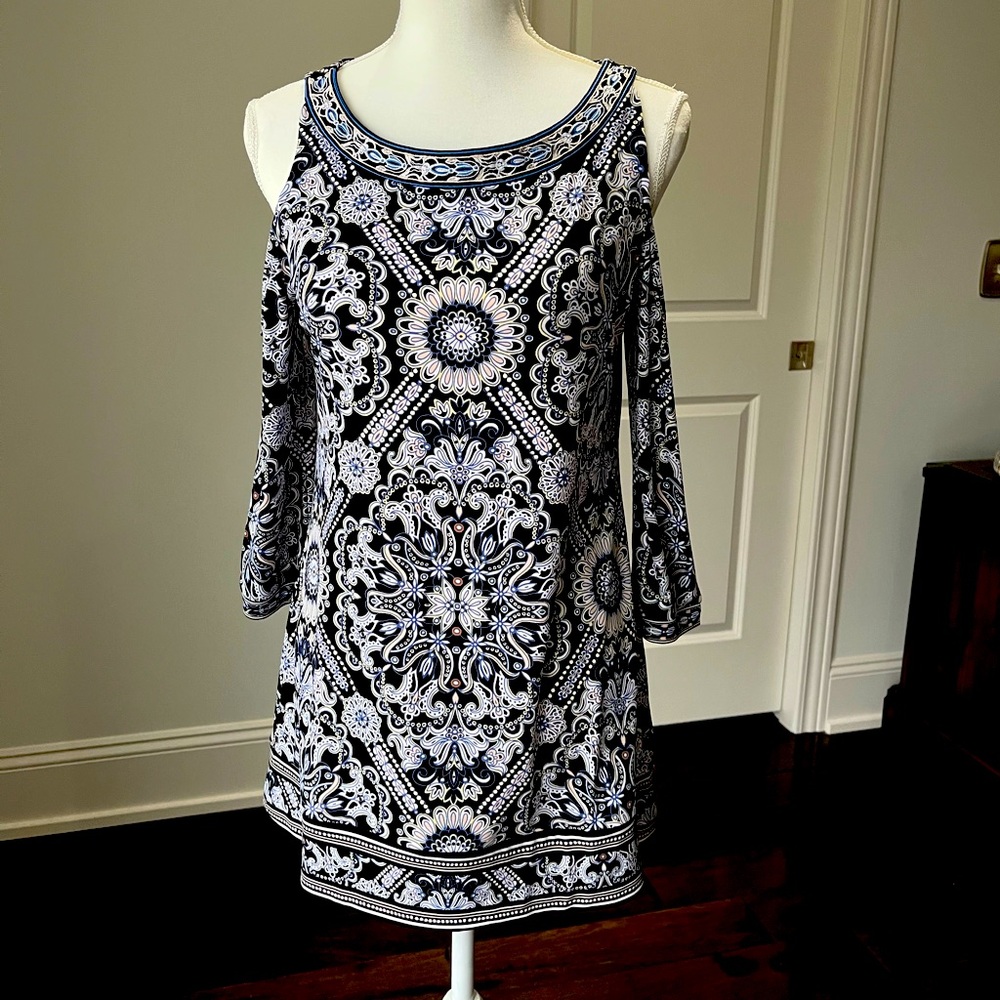 White House Black Market Top
